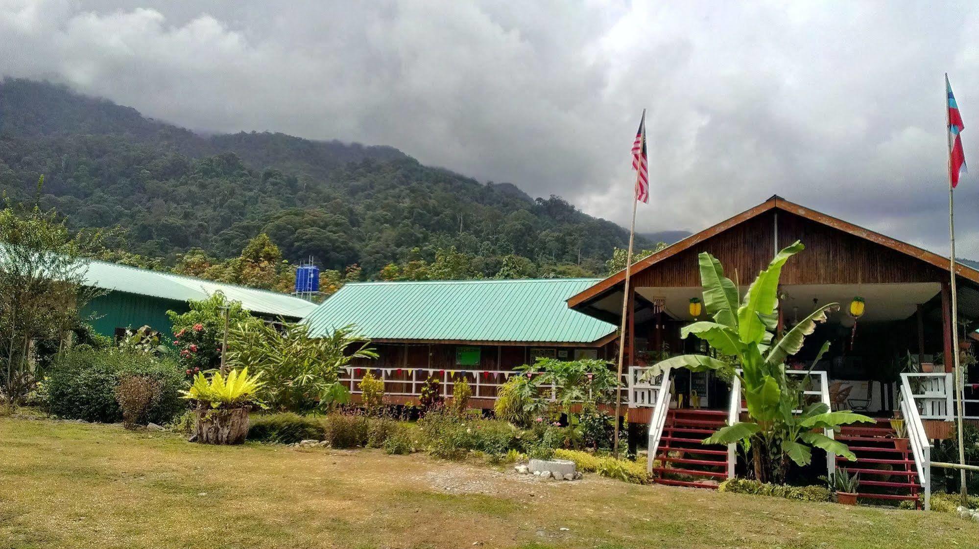 Kinabalu Poring Vacation Lodge Kampung Poring Esterno foto