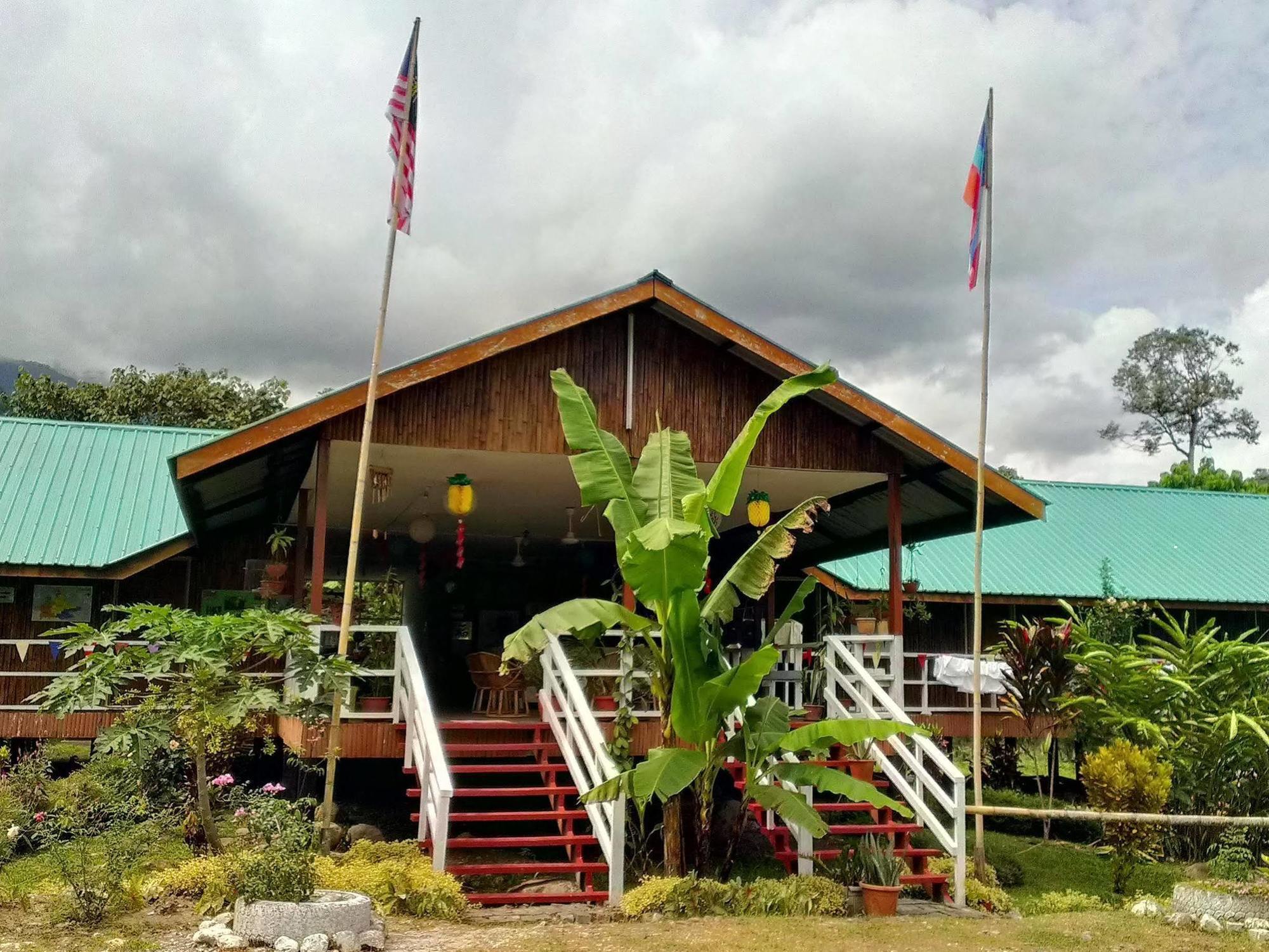 Kinabalu Poring Vacation Lodge Kampung Poring Esterno foto